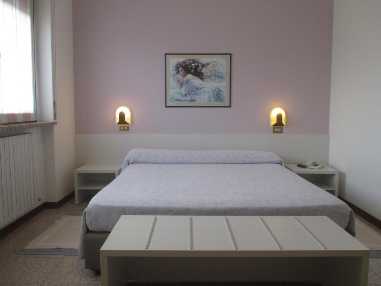 Hotel O'Scugnizzo 2 Belluno Exterior foto