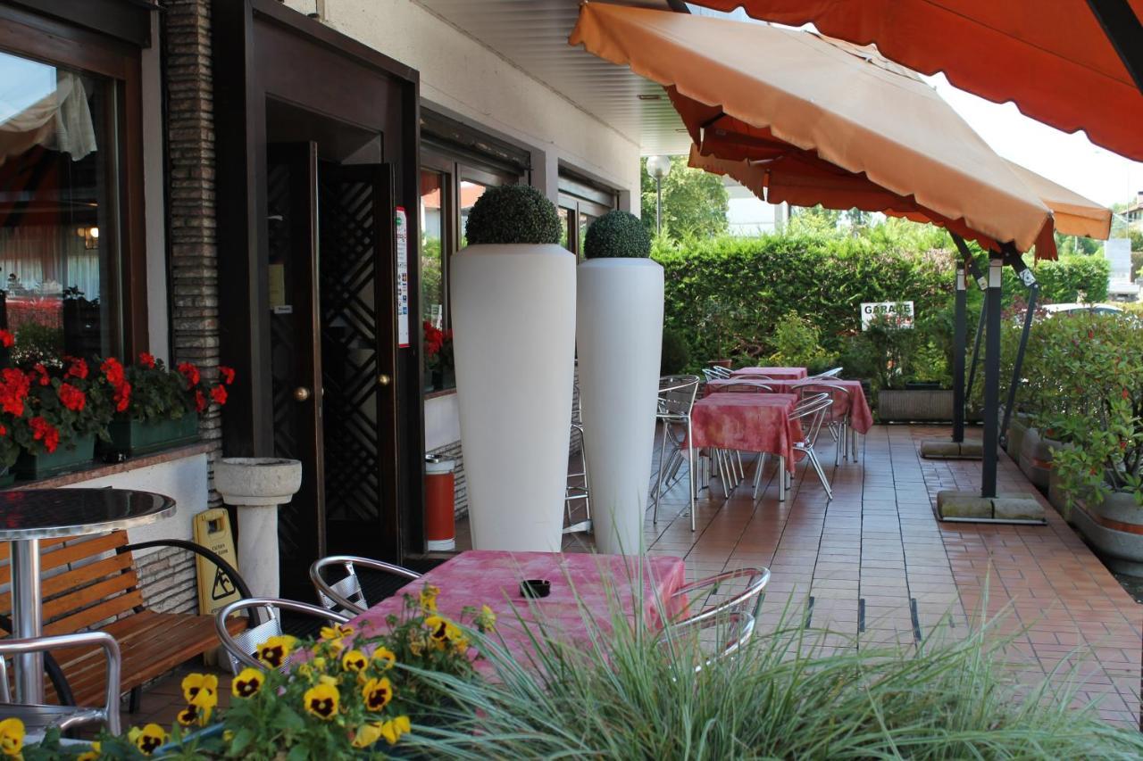 Hotel O'Scugnizzo 2 Belluno Exterior foto