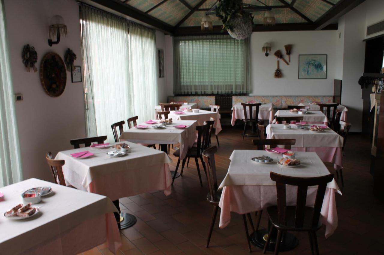 Hotel O'Scugnizzo 2 Belluno Exterior foto