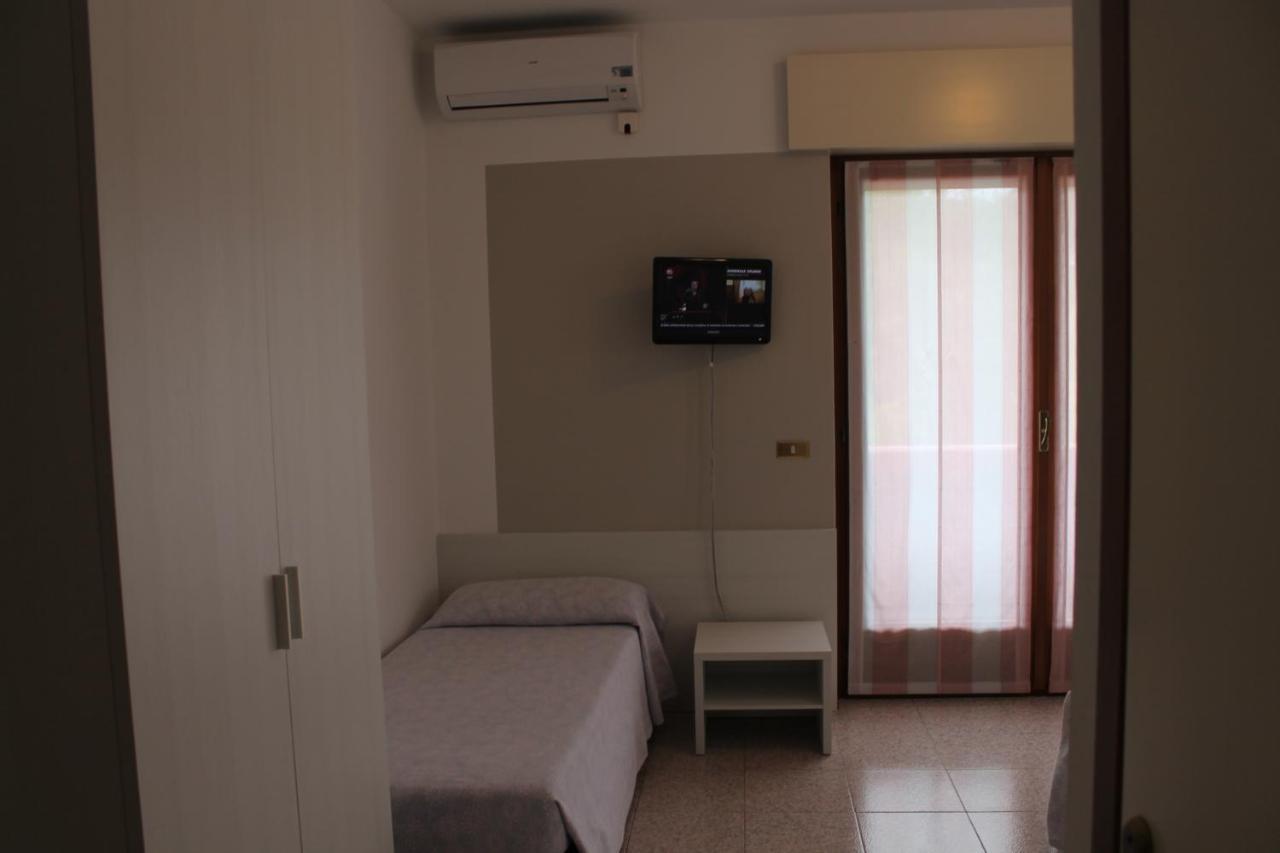 Hotel O'Scugnizzo 2 Belluno Exterior foto