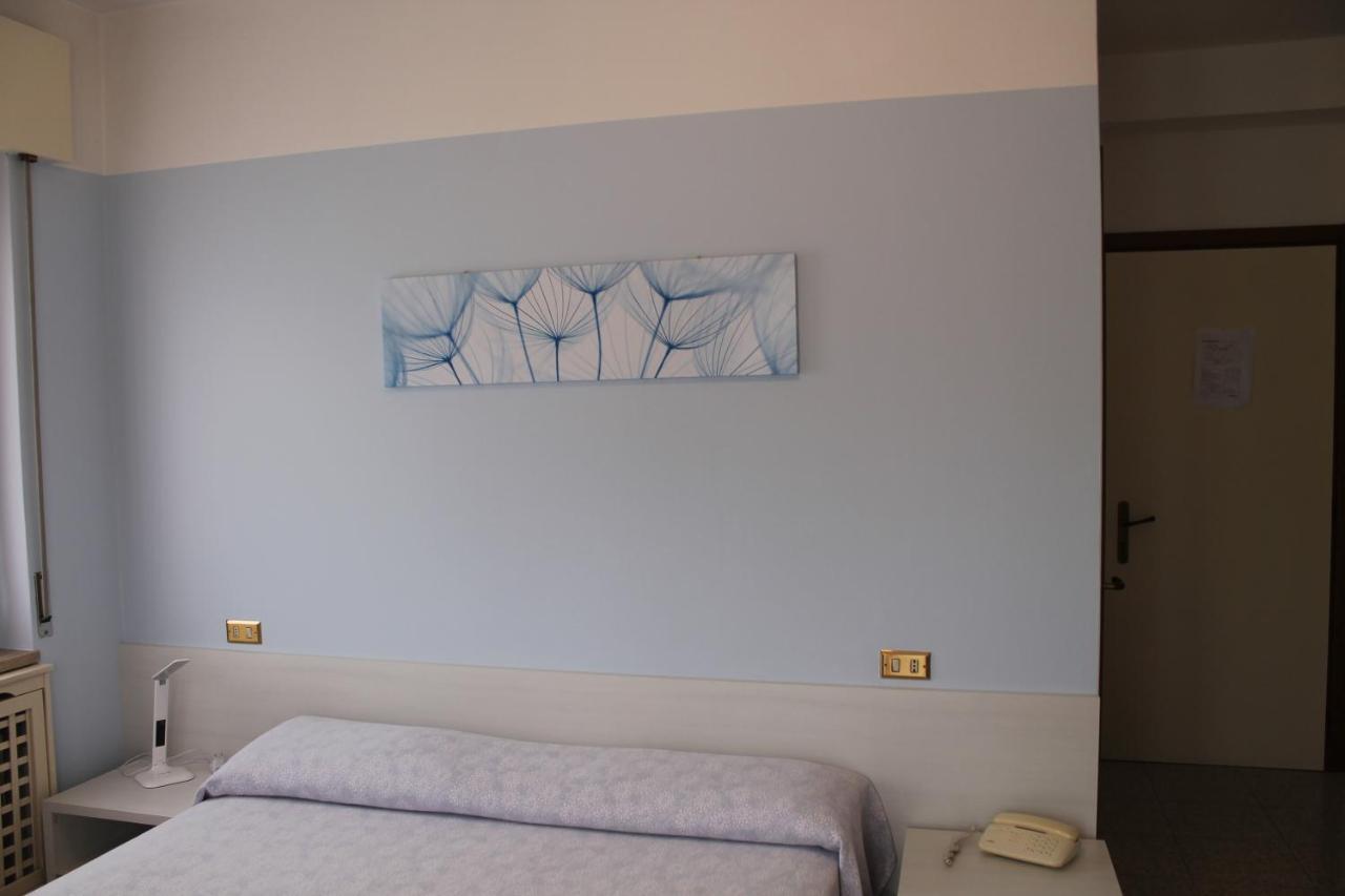 Hotel O'Scugnizzo 2 Belluno Exterior foto