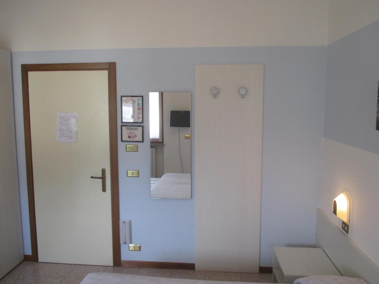 Hotel O'Scugnizzo 2 Belluno Exterior foto